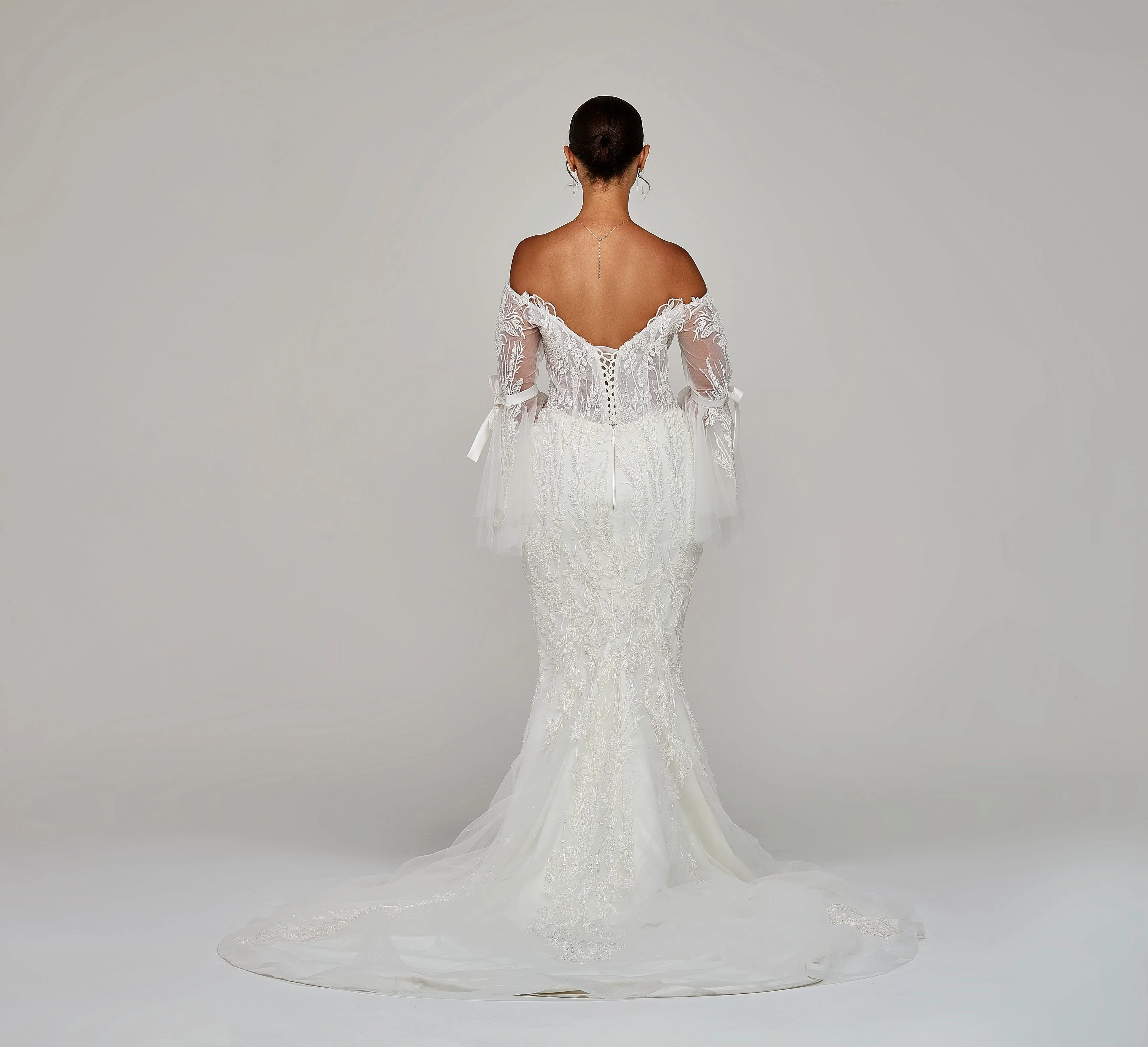 Isabella Wedding Dress - Image 4