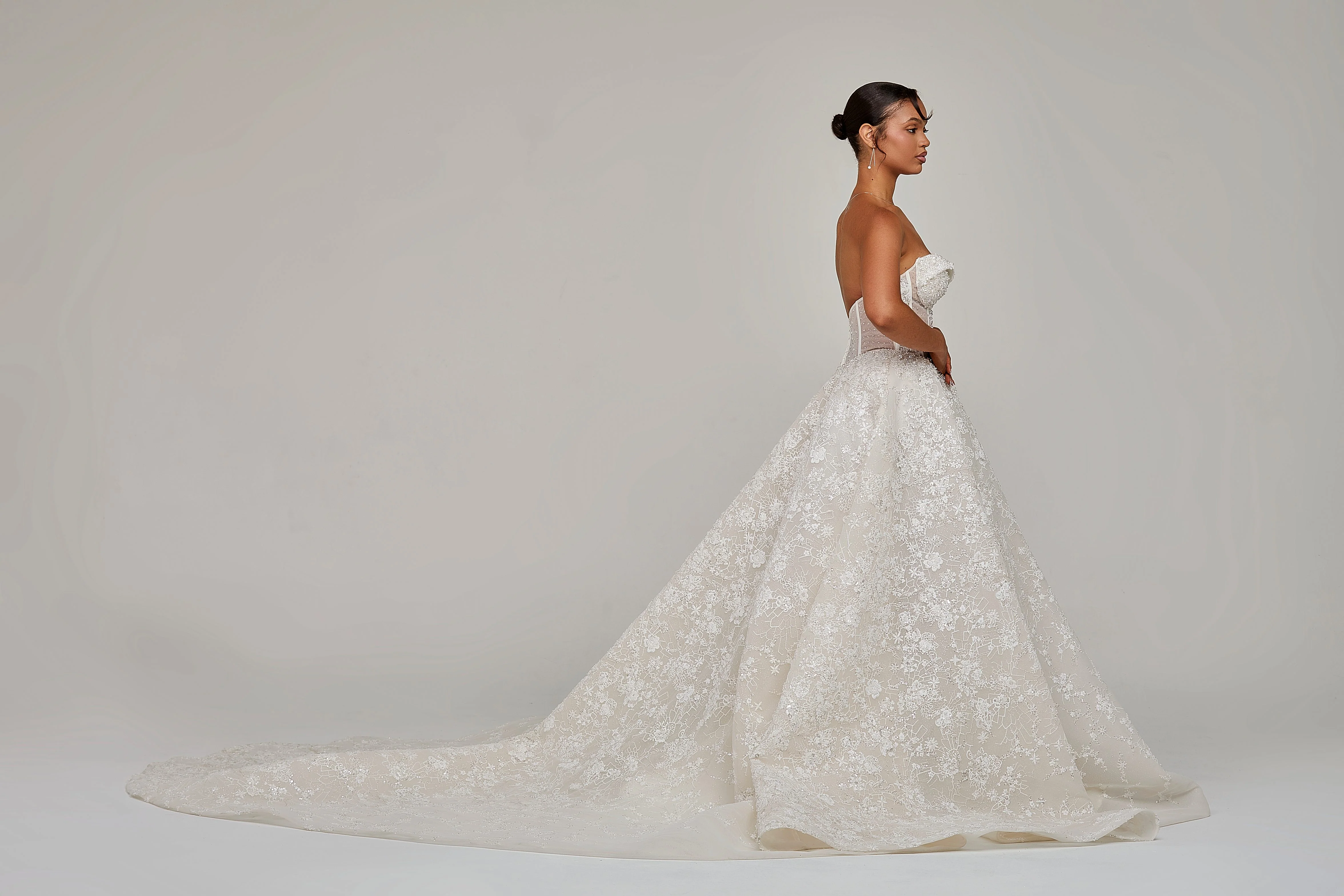Rose Wedding Dress - Image 3